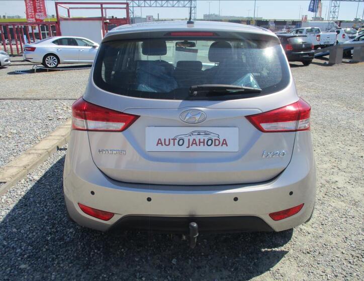 Hyundai ix20 6