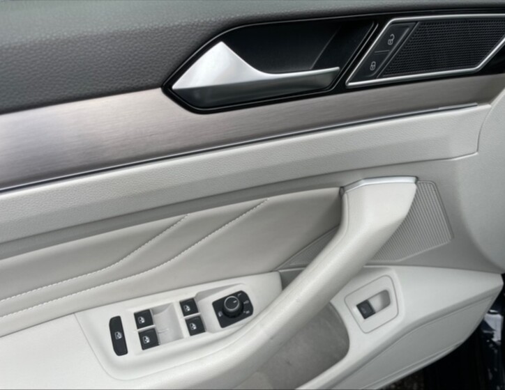 Volkswagen Passat 11