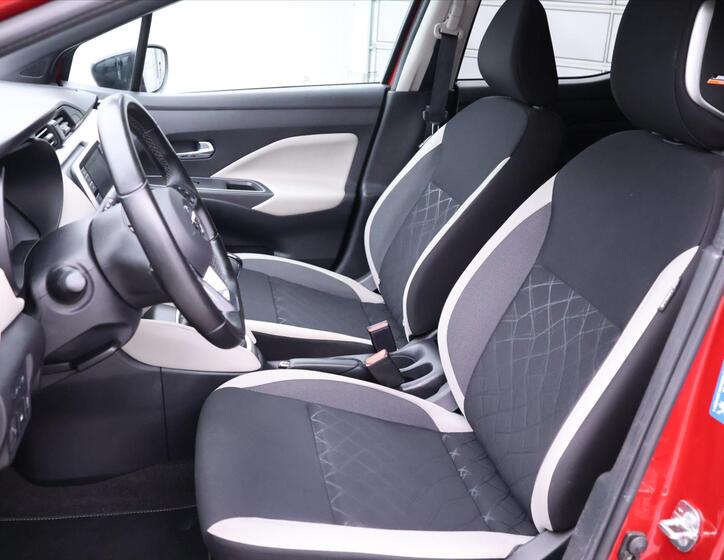 Nissan Micra 10