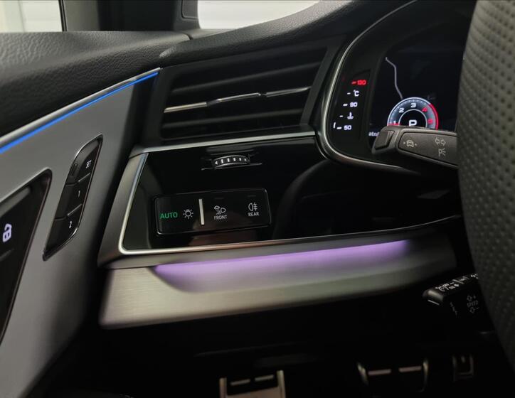 Audi Q7 31