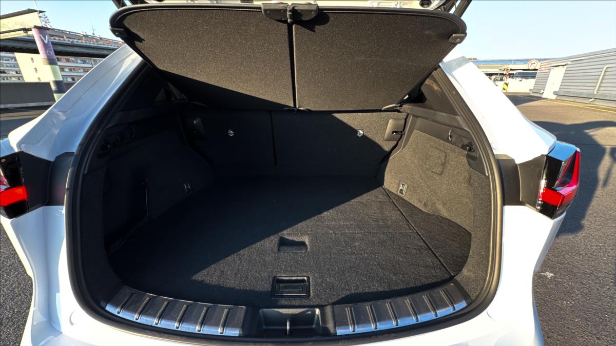 Lexus NX 450h plus
