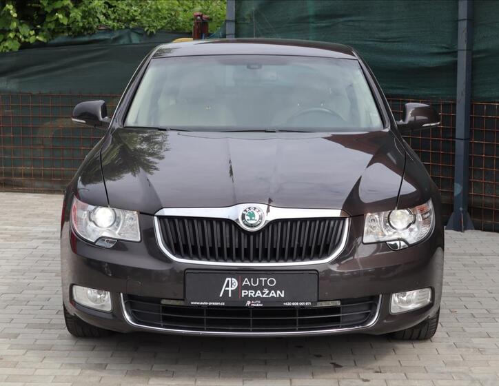 Škoda Superb 2