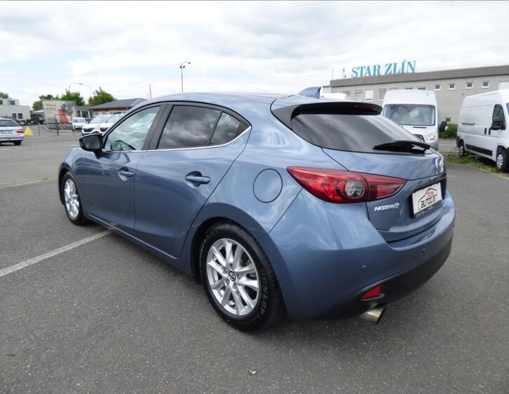 Mazda 3 5