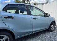 Mazda 2 17