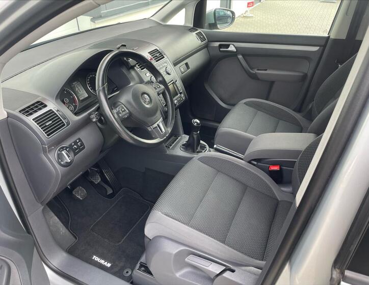 Volkswagen Touran 12