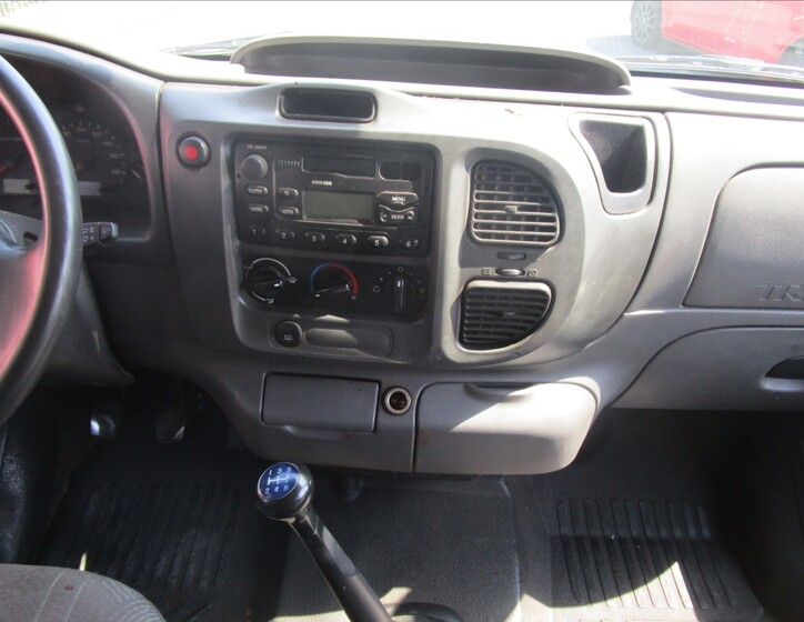 Ford Transit 9
