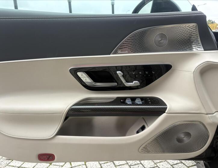 Mercedes-Benz SL 8