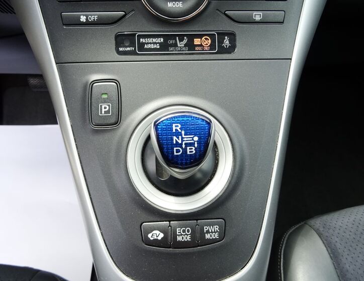 Toyota Auris 11