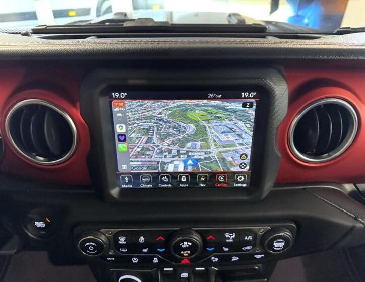 Jeep Wrangler 13
