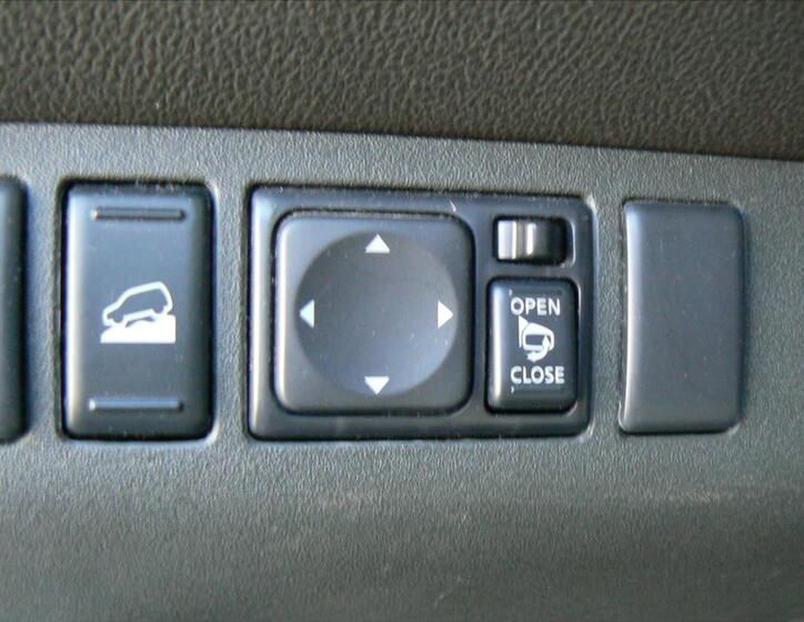 Nissan Pathfinder 27