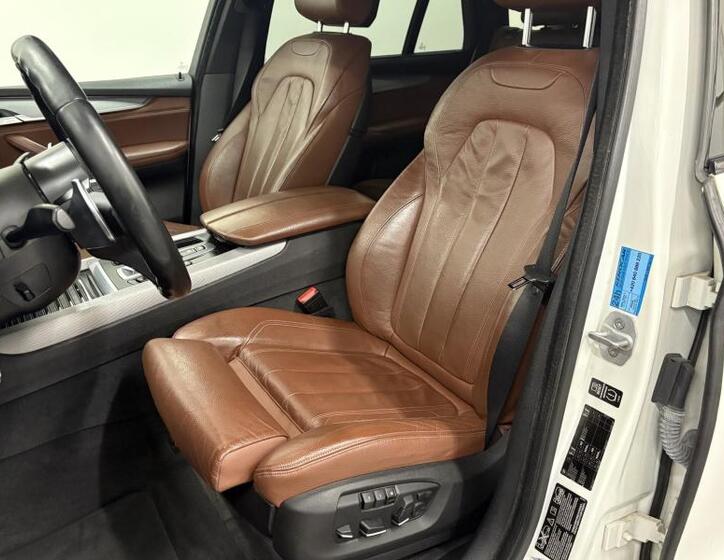 BMW X5 8