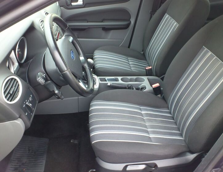 Ford Focus 13