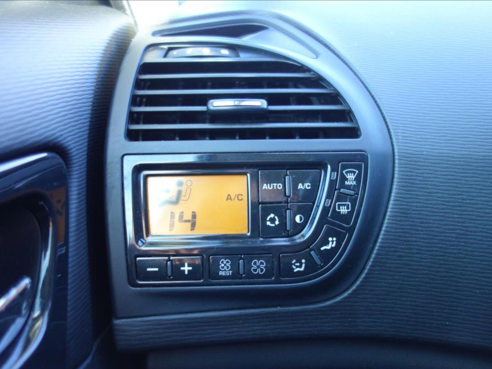Citroën Grand C4 Picasso 40