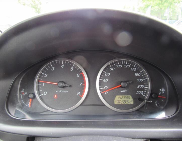 Mazda 2 13