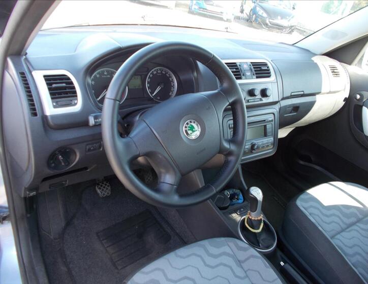 Škoda Roomster 19