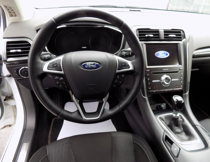 Ford Mondeo 24