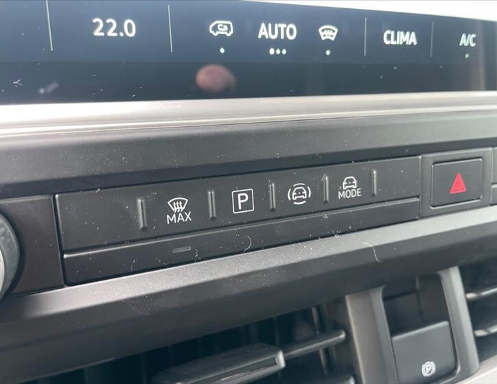 Volkswagen Transporter 12