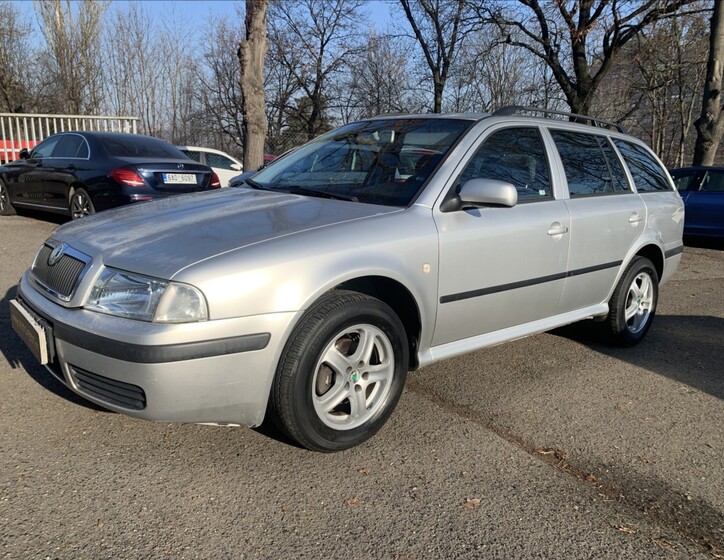 Škoda Octavia 1
