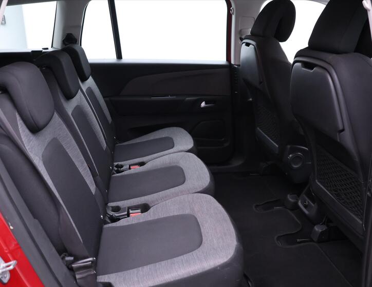 Citroën Grand C4 Picasso 11