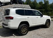 Toyota Land Cruiser 6