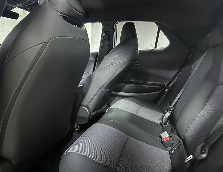 Toyota C-HR 10