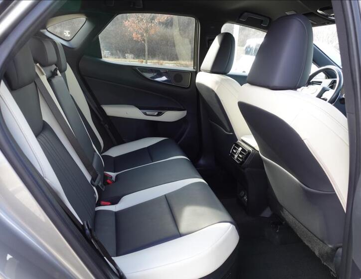 Lexus NX 350h 14