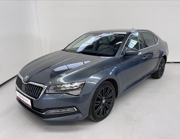 Škoda Superb 1