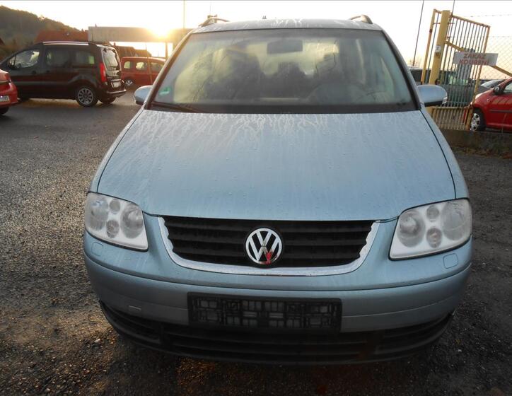 Volkswagen Touran 23