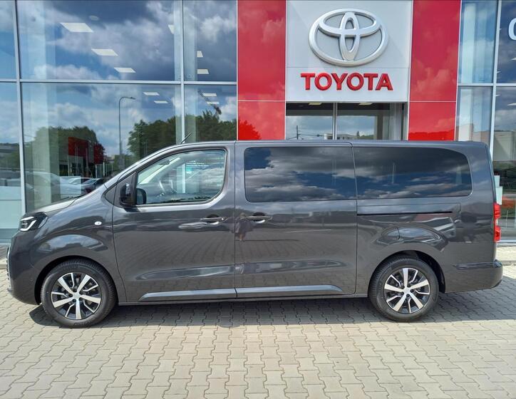 Toyota ProAce Verso 3