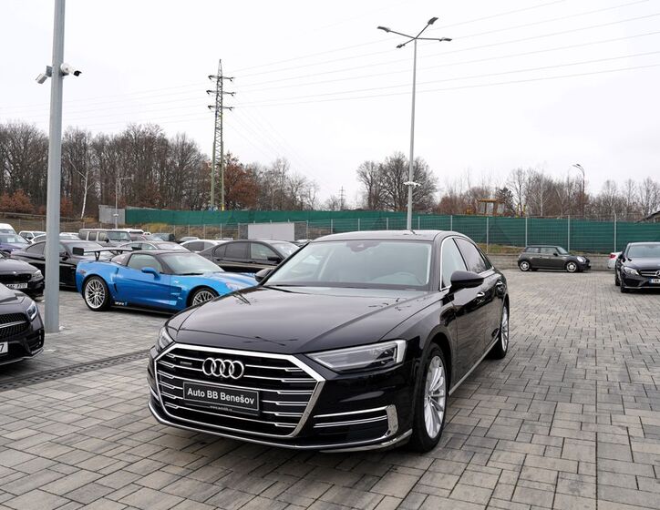 Audi A8 2