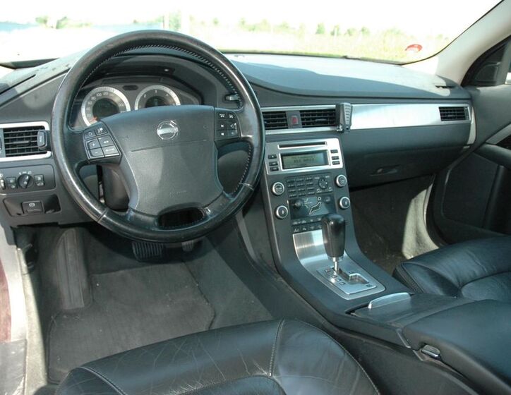 Volvo XC70 13