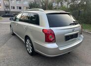 Toyota Avensis 4