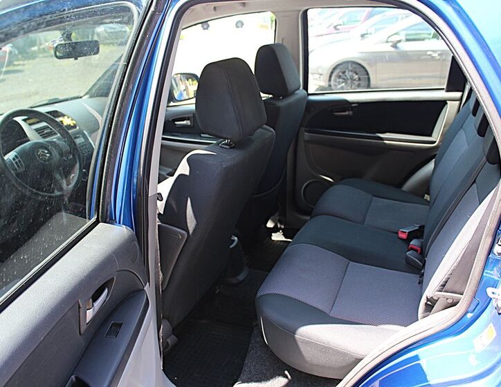 Suzuki SX4 11