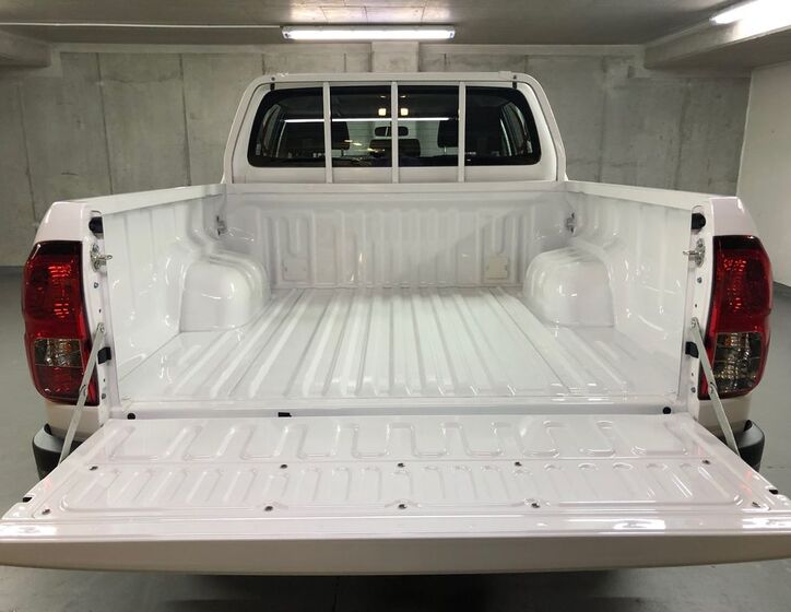Toyota Hilux 11