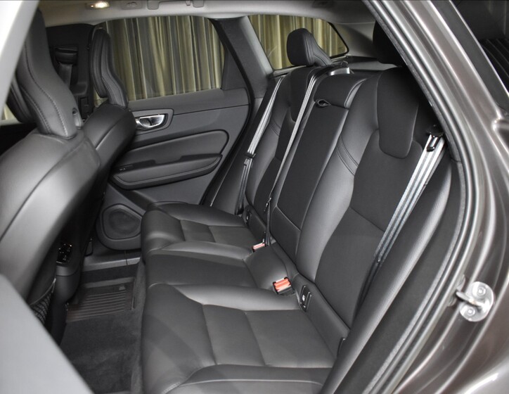 Volvo XC60 9