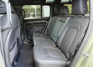 Land Rover Defender 20