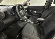 Toyota Yaris Cross 9
