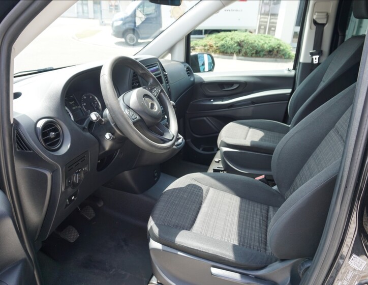 Mercedes-Benz Vito 10