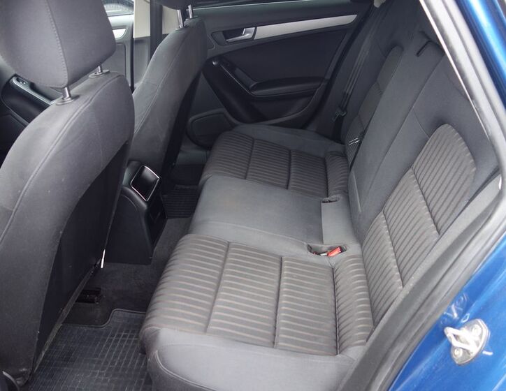 Audi A4 23