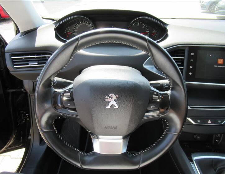 Peugeot 308 10