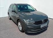 Volkswagen Tiguan 7