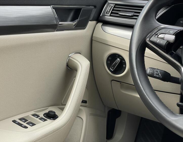 Škoda Superb 15