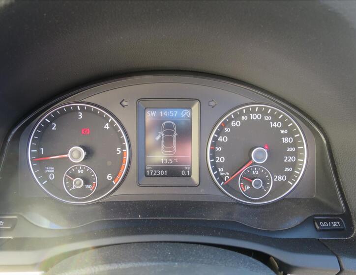 Volkswagen EOS 12