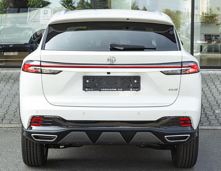 MG HS 7