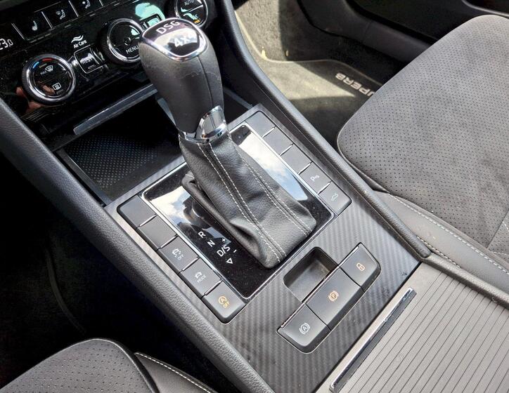 Škoda Superb 25