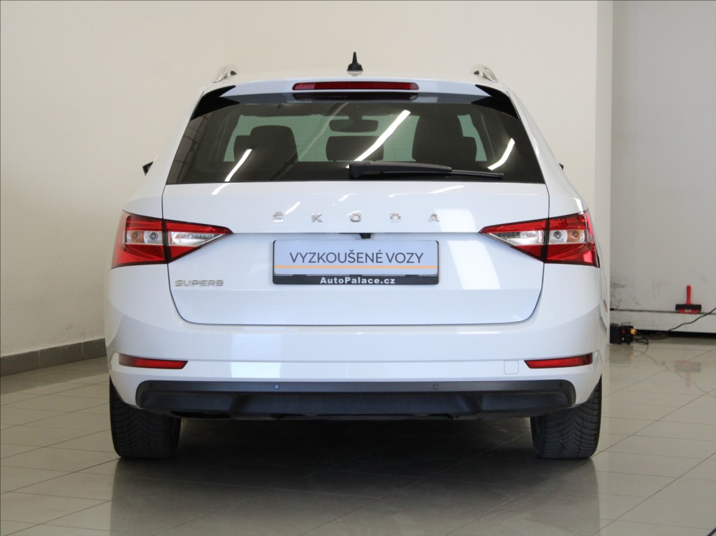 Škoda Superb