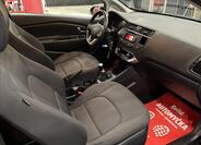KIA Rio 9