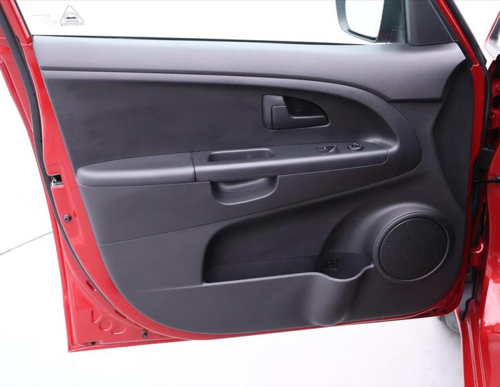 KIA Venga 10