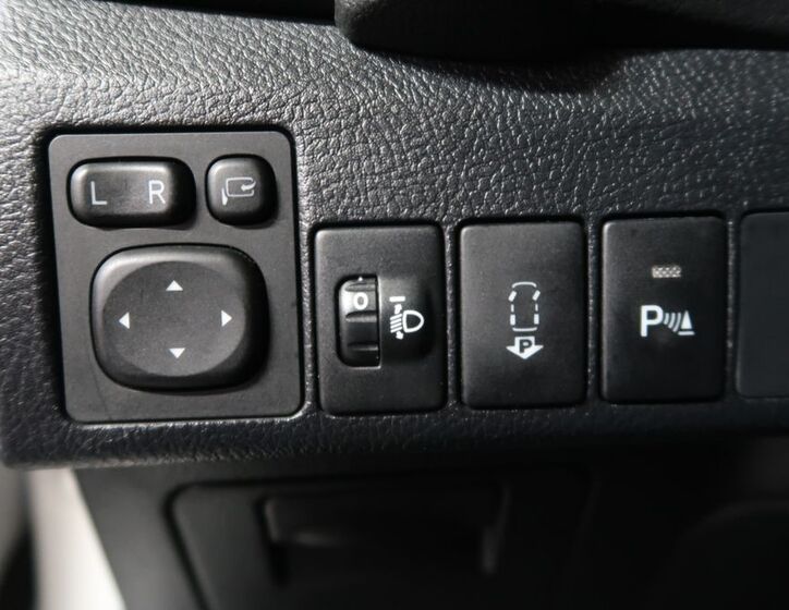 Toyota Auris 23