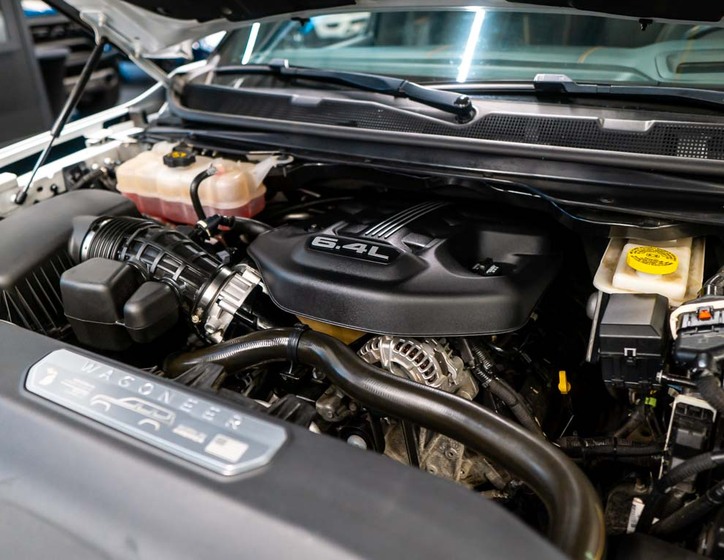 Jeep Grand Wagoneer 47